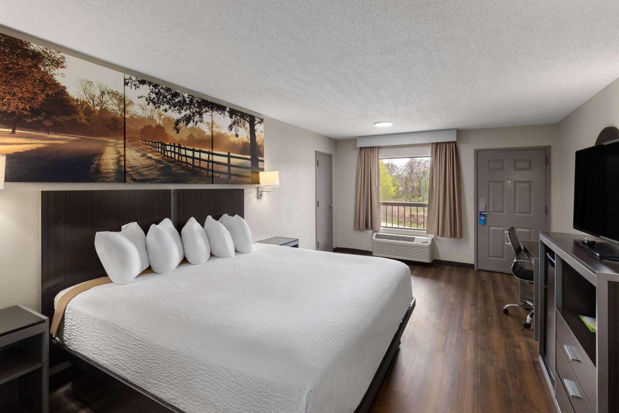 Days Inn By Wyndham Childersburg Exterior photo