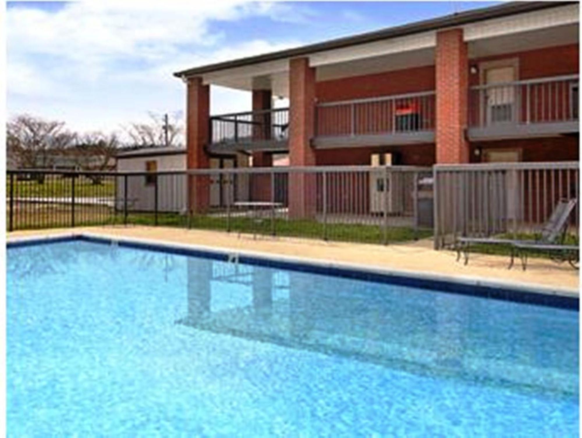 Days Inn By Wyndham Childersburg Facilities photo